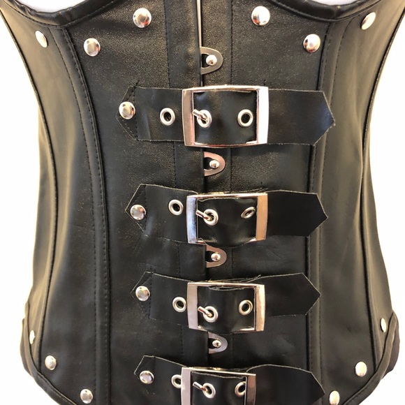 NWTO Halter faux leather corset with hardware - Picture 6 of 8